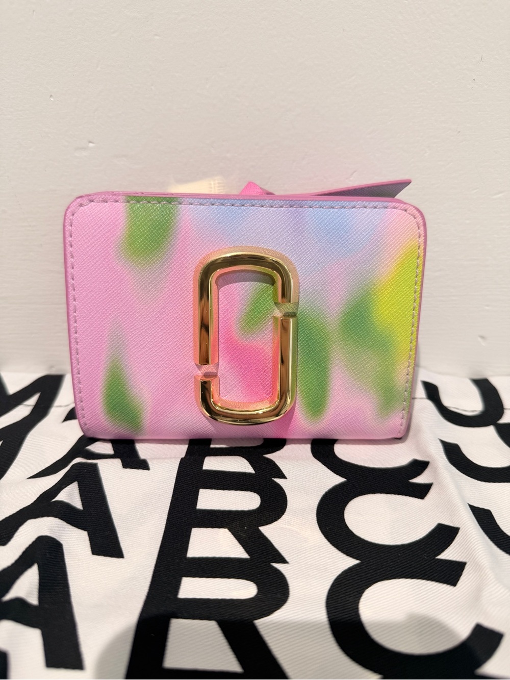NWT Marc Jacobs j Marc compact wallet- ribbon pink multi